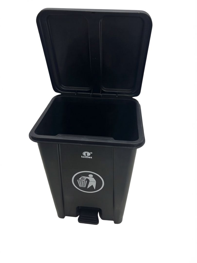 PAPELERA RECTANGULAR  PEDAL C-TAPA NEGRO 20 Lits  *TORMES